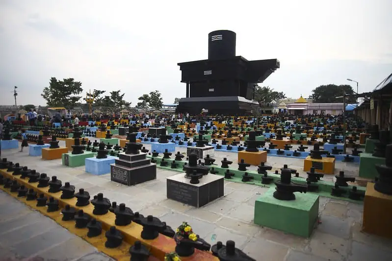 Kotilingeshwara Temple Linga